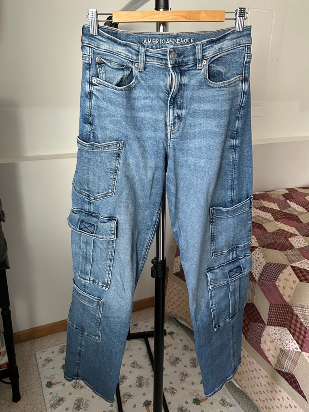 American Eagle Super High Rise Baggy Straight Cargo Jeans 6